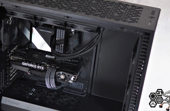 Montage client effectué avec le configurateur PC HArdware31 dans un Fractal Define 7 XL