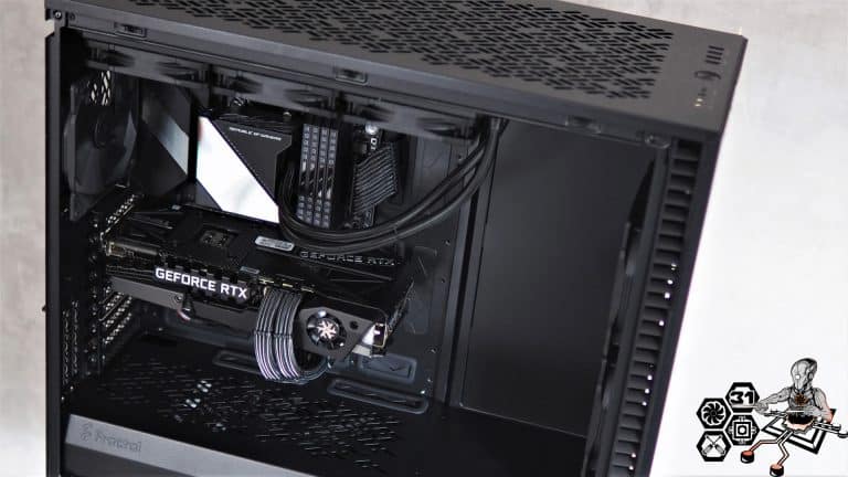 Montage client effectué avec le configurateur PC HArdware31 dans un Fractal Define 7 XL