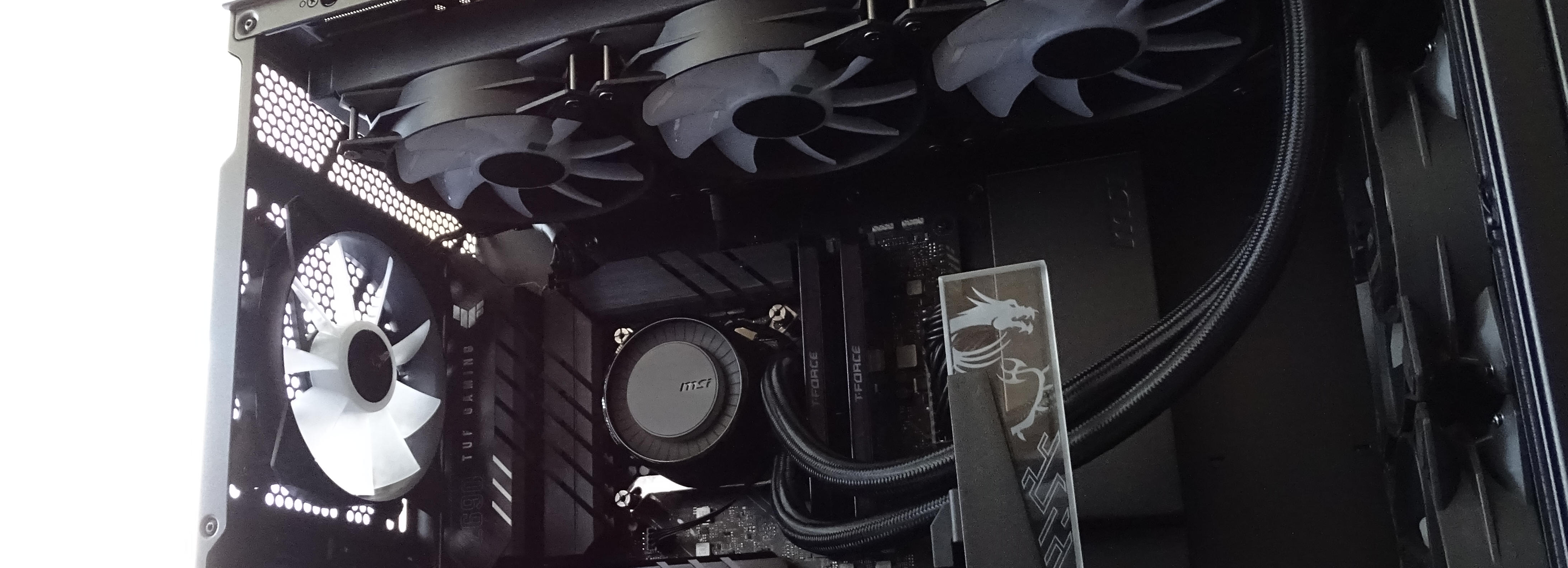 MSI MAG CORELIQUID P360 Boitier PC Refroidisseur de liquide tout-en-un Noir